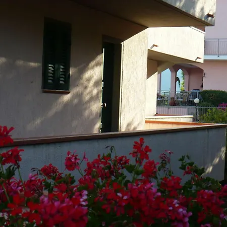 Le Fornaci Vakantiehuis Marina di Campo